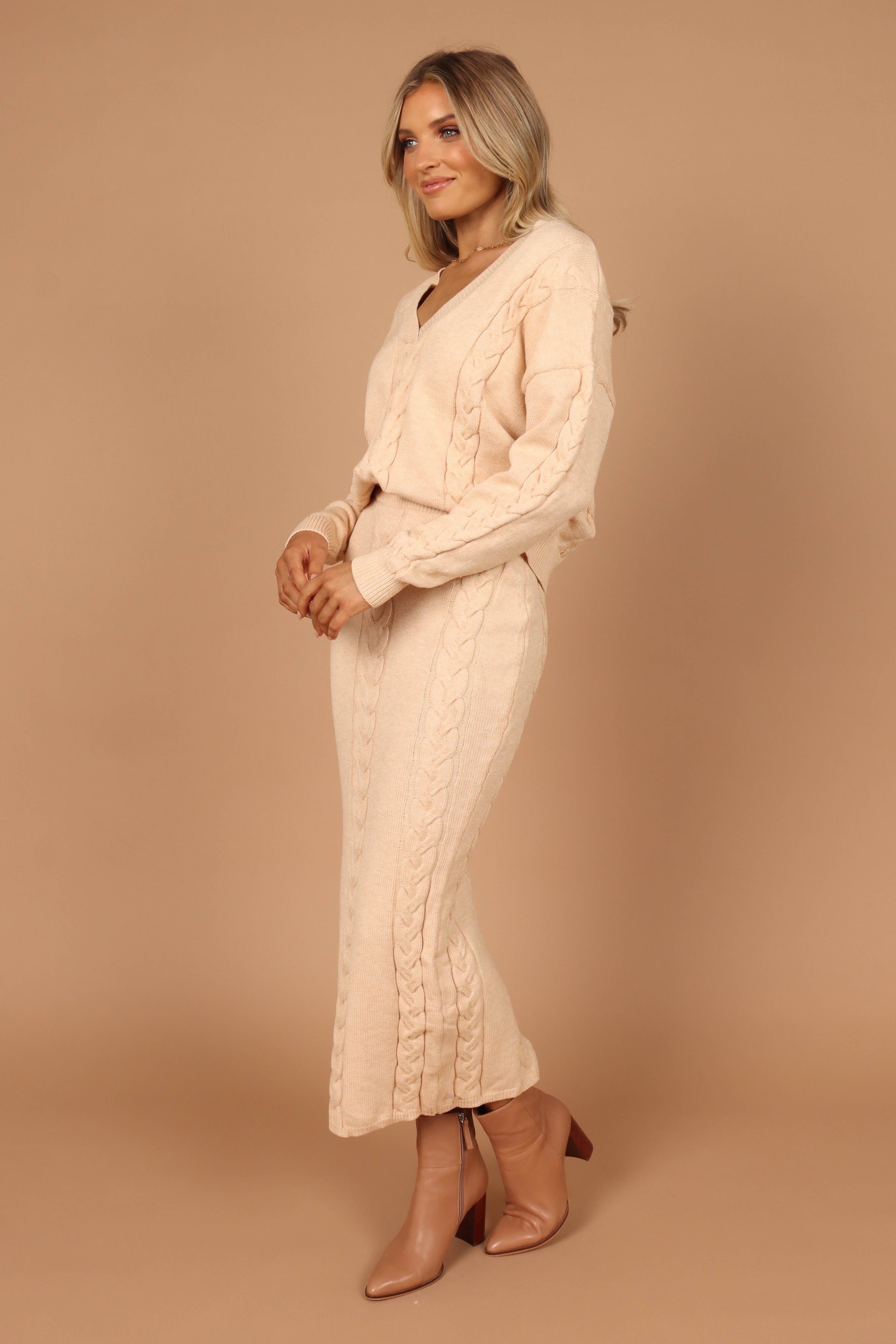 KNITWEAR Aspen Cable Knit Sweater - Beige Marle