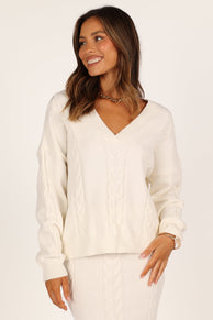 Knitwear @Aspen Cable Knit Sweater - White