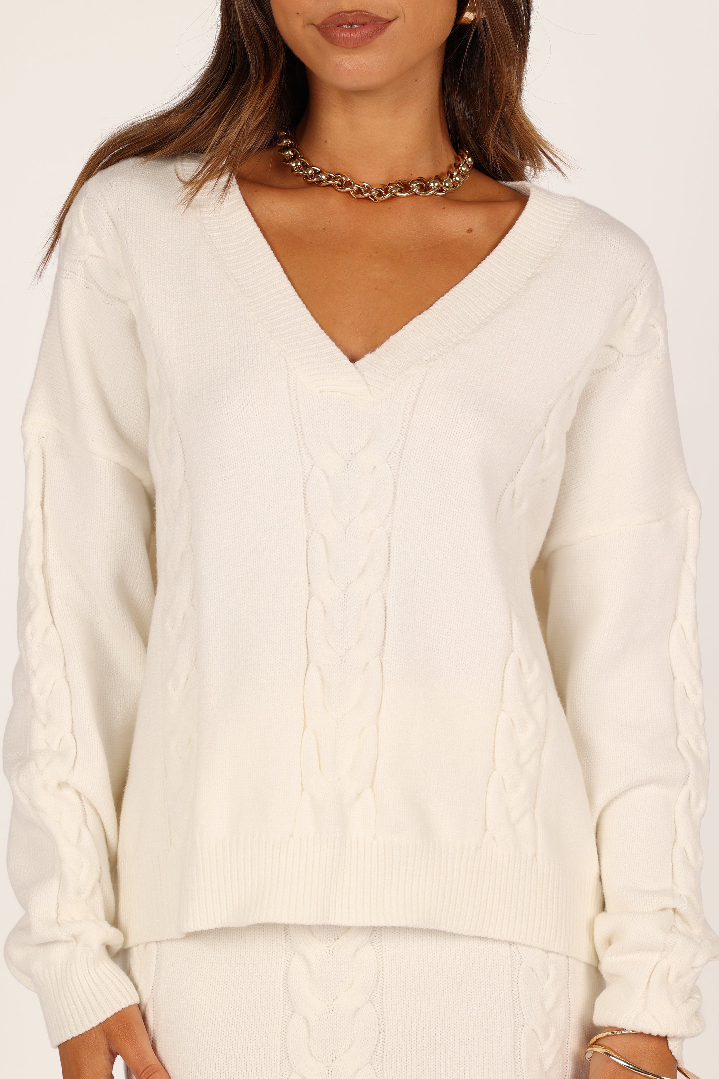 Knitwear @Aspen Cable Knit Sweater - White