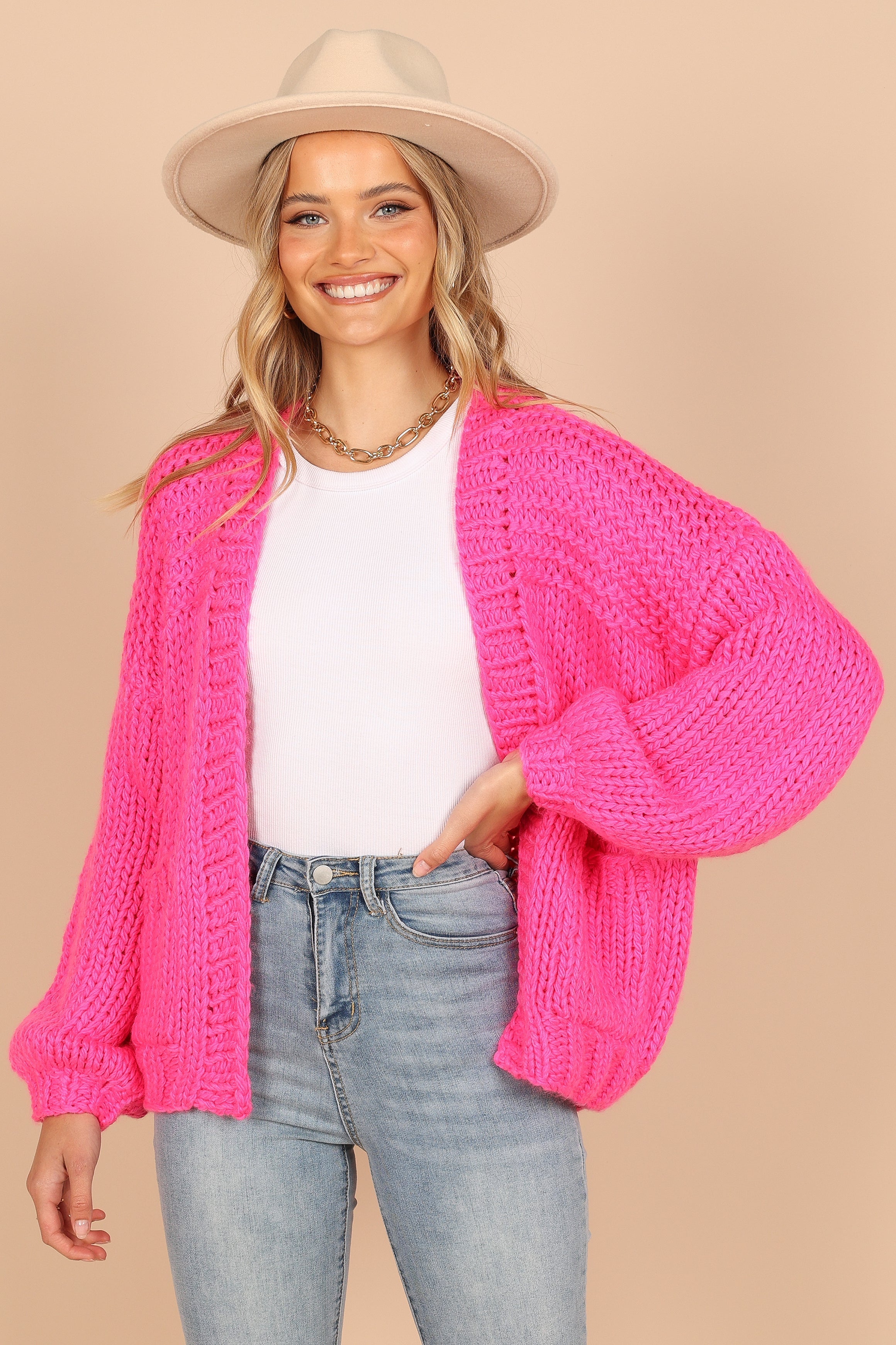 KNITWEAR @Cara Oversized Handknit Knit Sweater - Hot Pink