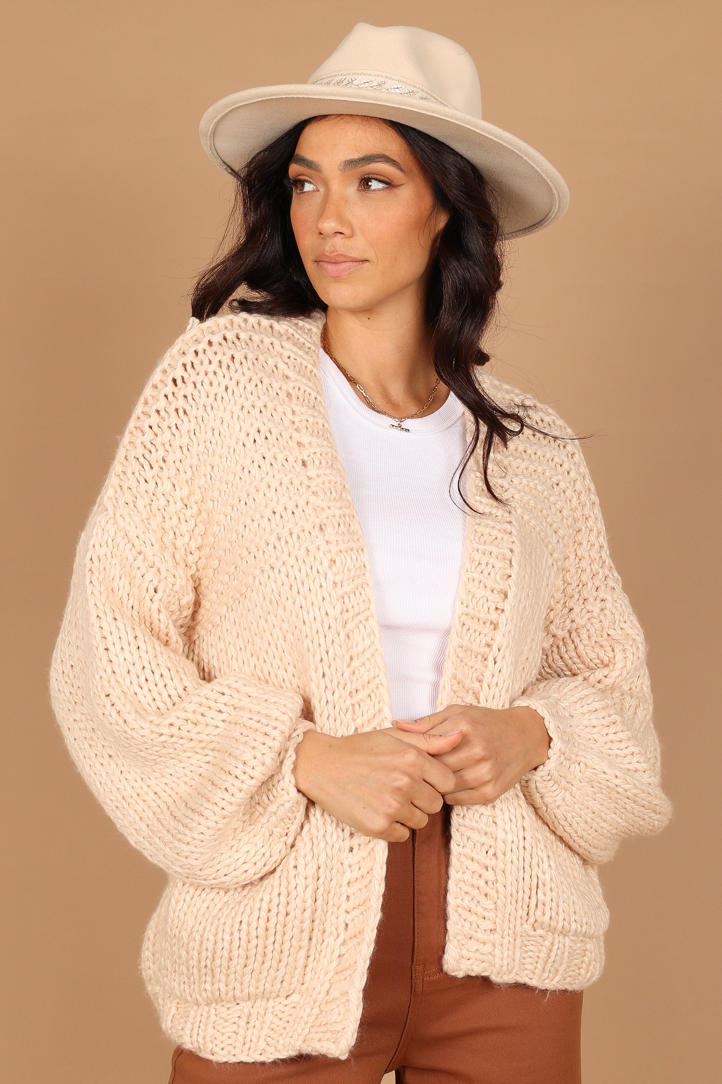 KNITWEAR @Cara Oversized Handknit Knit Sweater - Natural