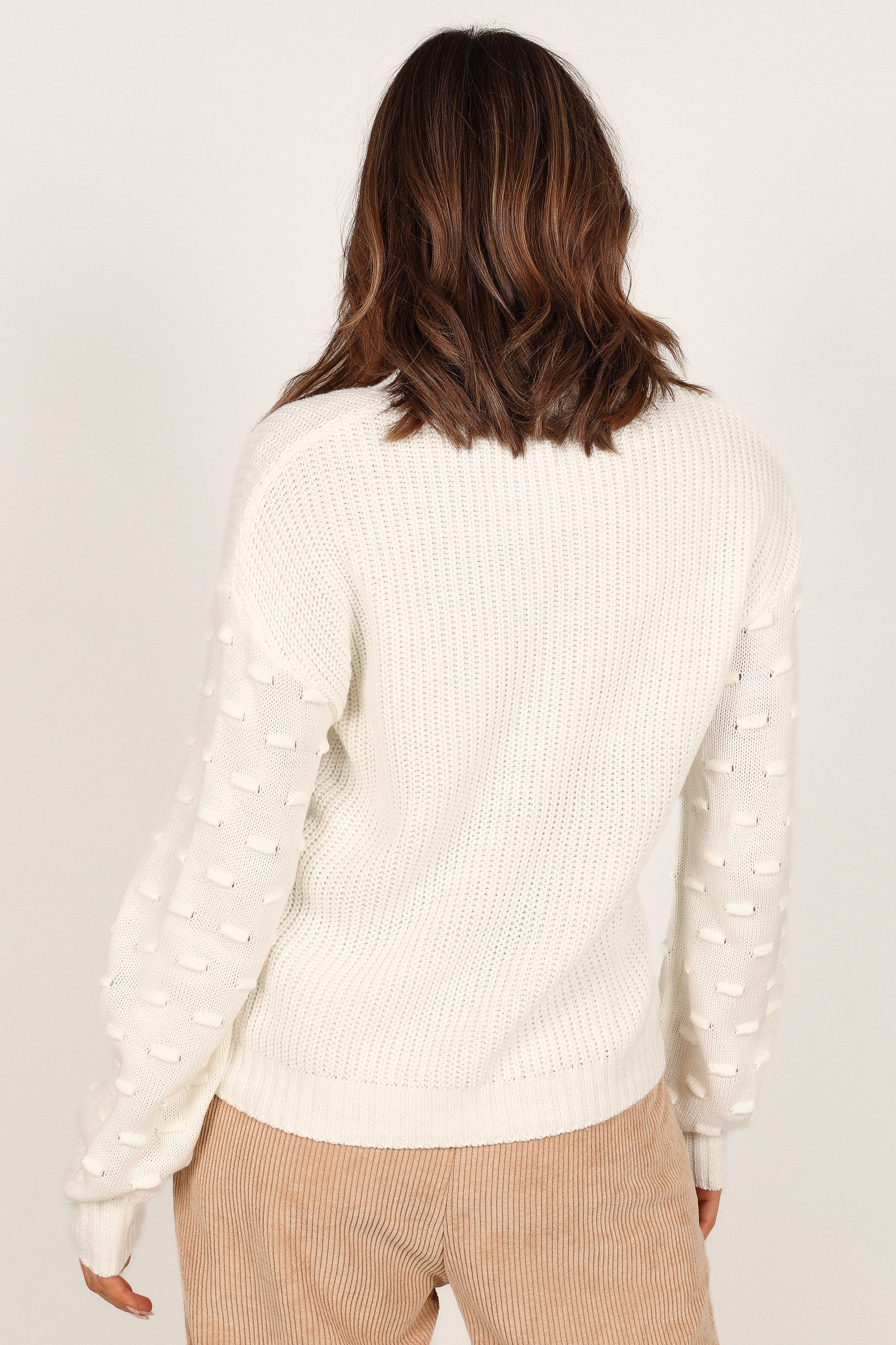 KNITWEAR Katrina Textured Sleeve Crewneck Knit Sweater - White