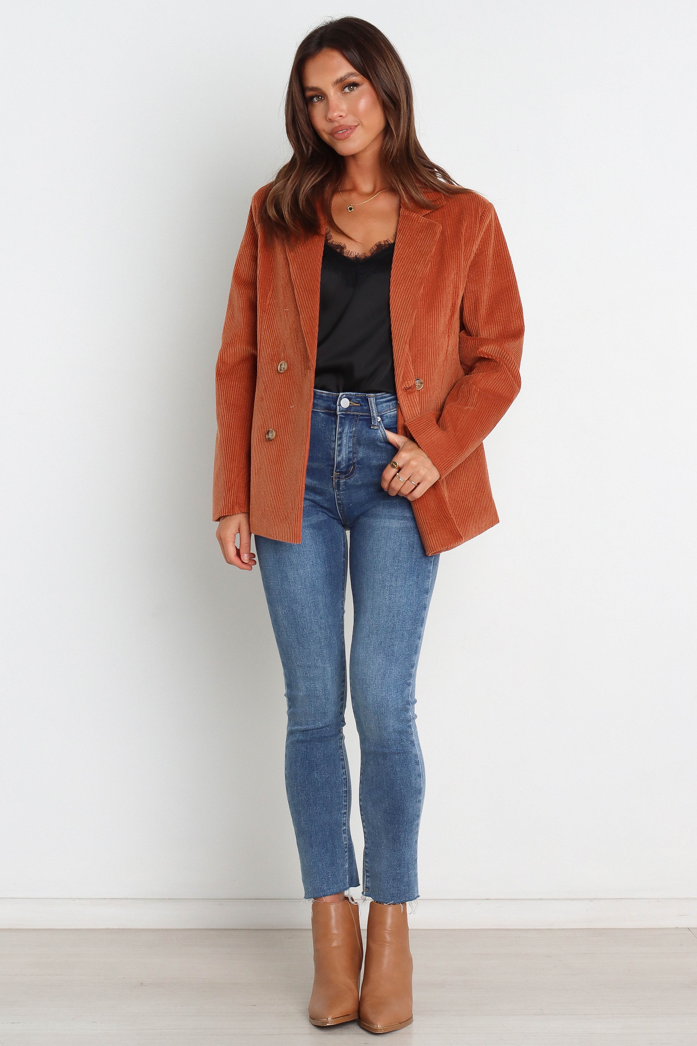 OUTERWEAR @Claudia Blazer - Brown