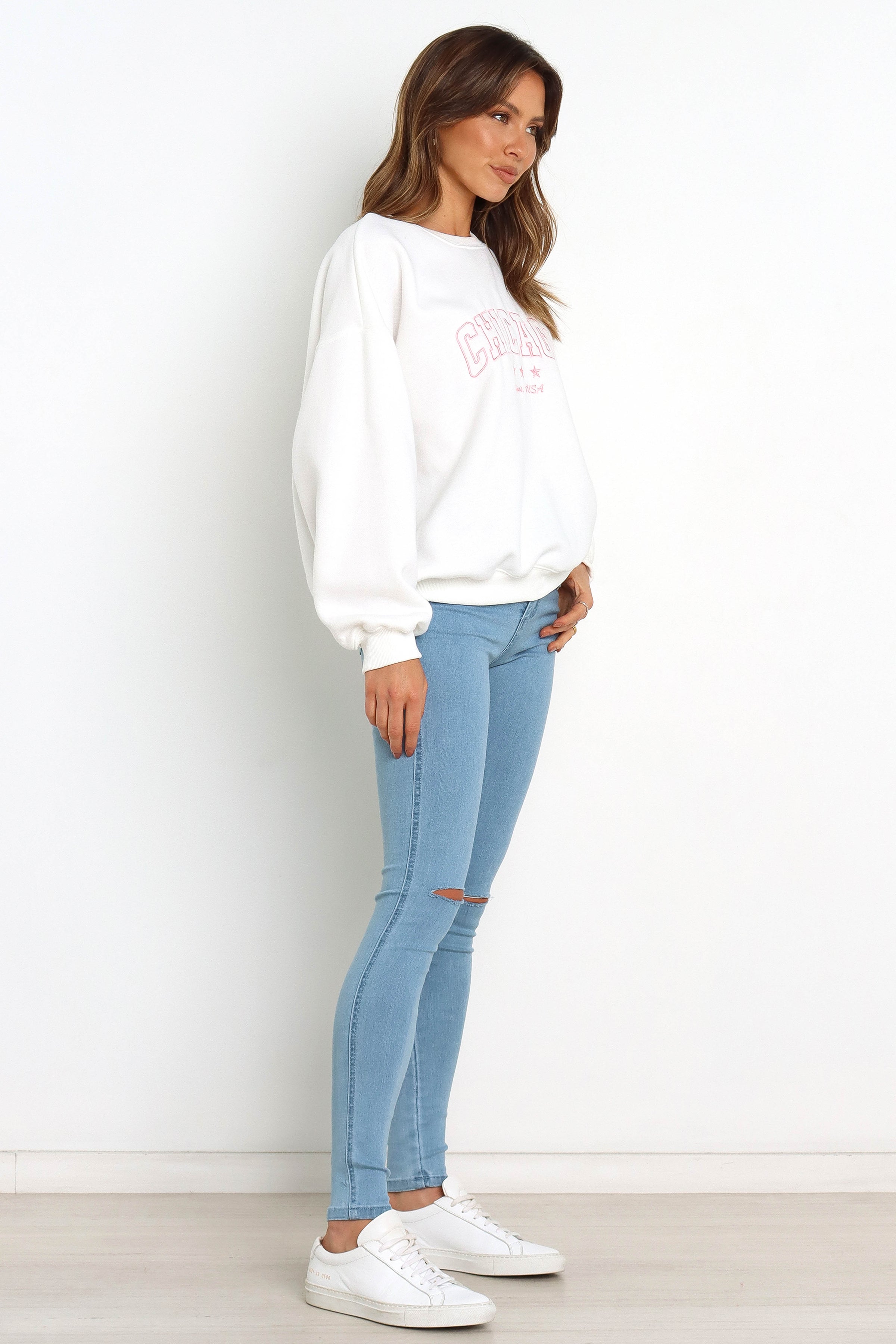 OUTERWEAR @Illinois Sweater - White