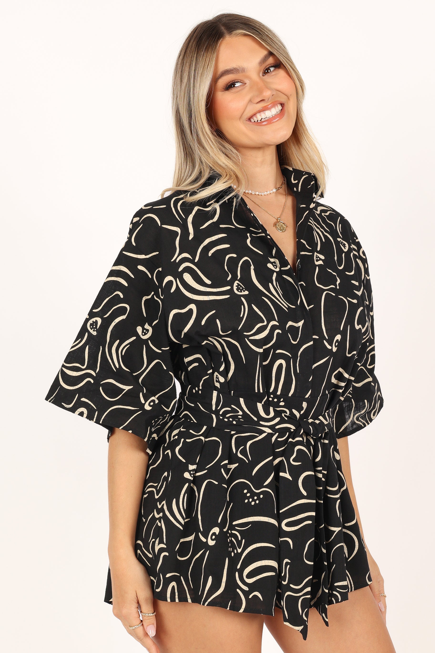 PLAYSUITS @Jalda Playsuit - Black