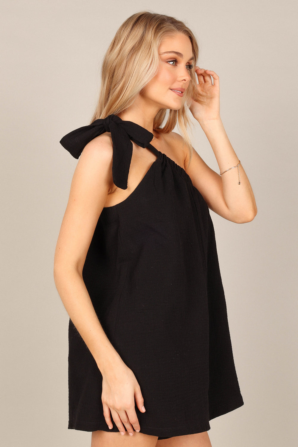 PLAYSUITS @Miffy One Shoulder Playsuit - Black