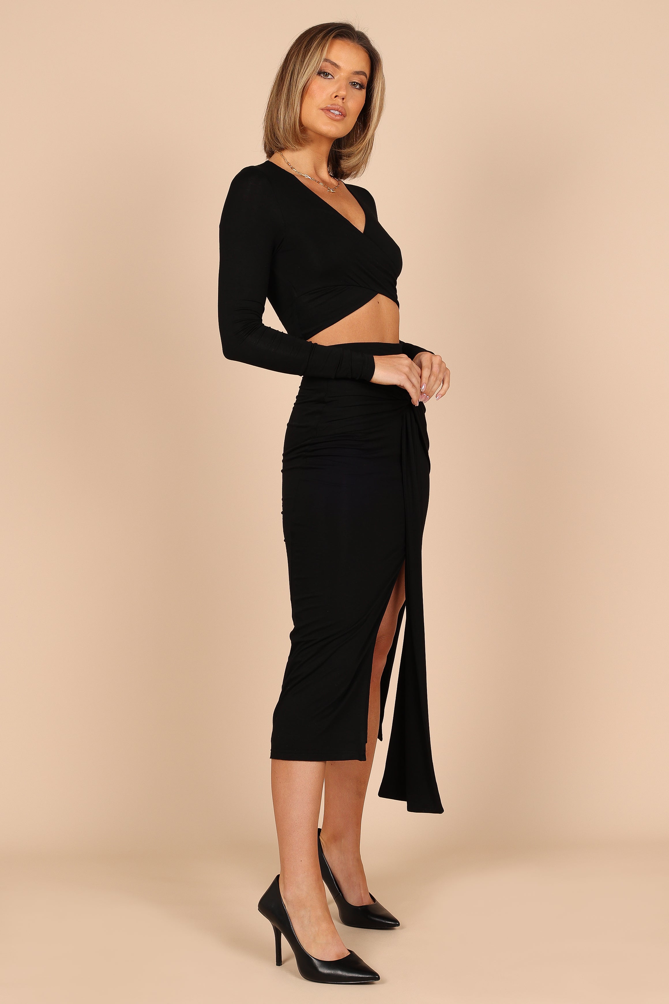 SETS @Lucia Set - Black