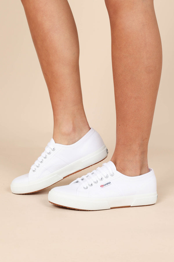 SHOES 2750 Cotu Classic - White