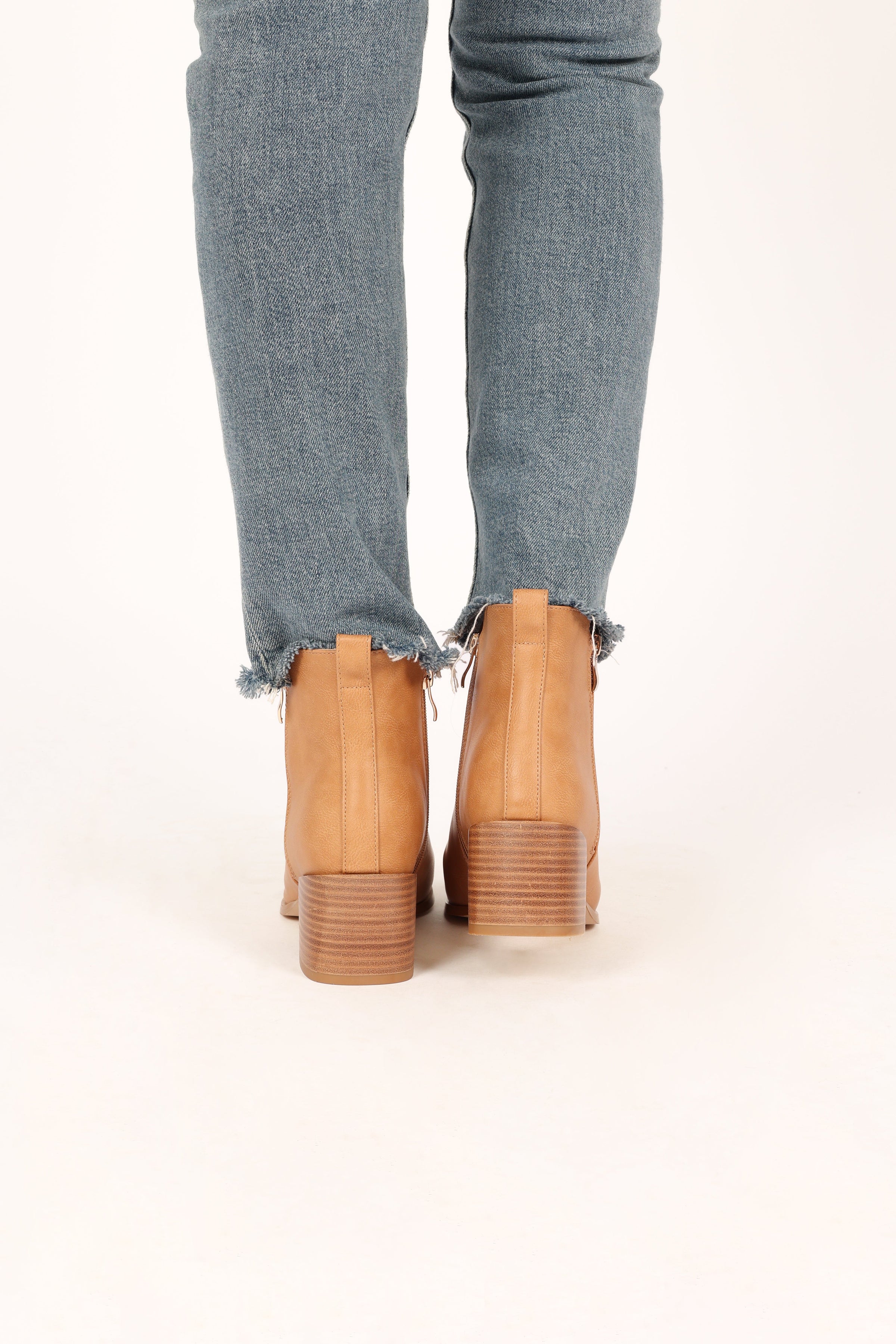 SHOES Oliver Ankle Boot - Camel