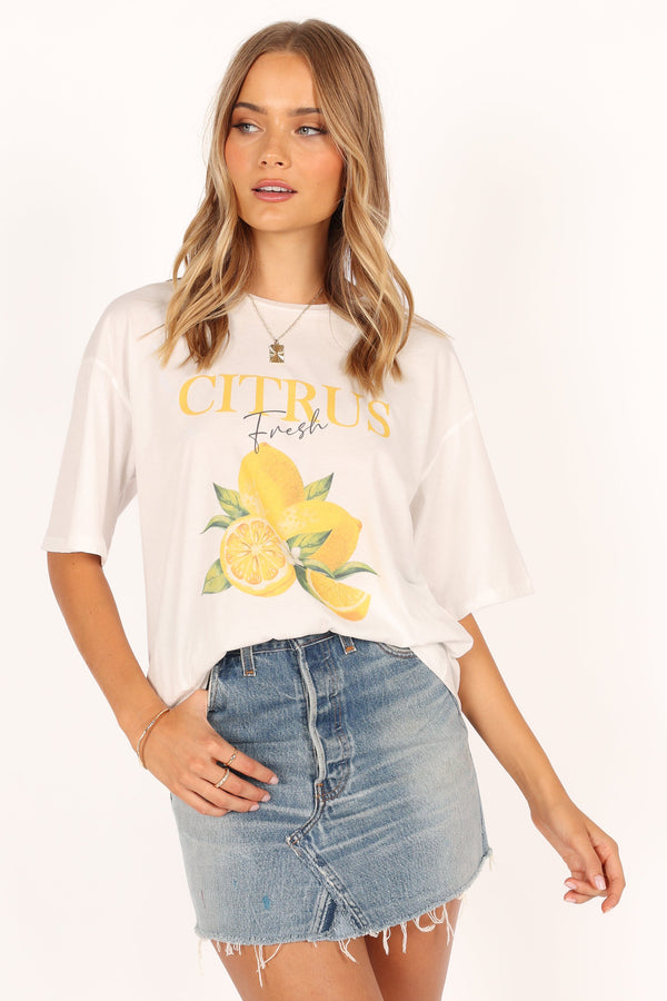 TOPS @Citrus Tee - White