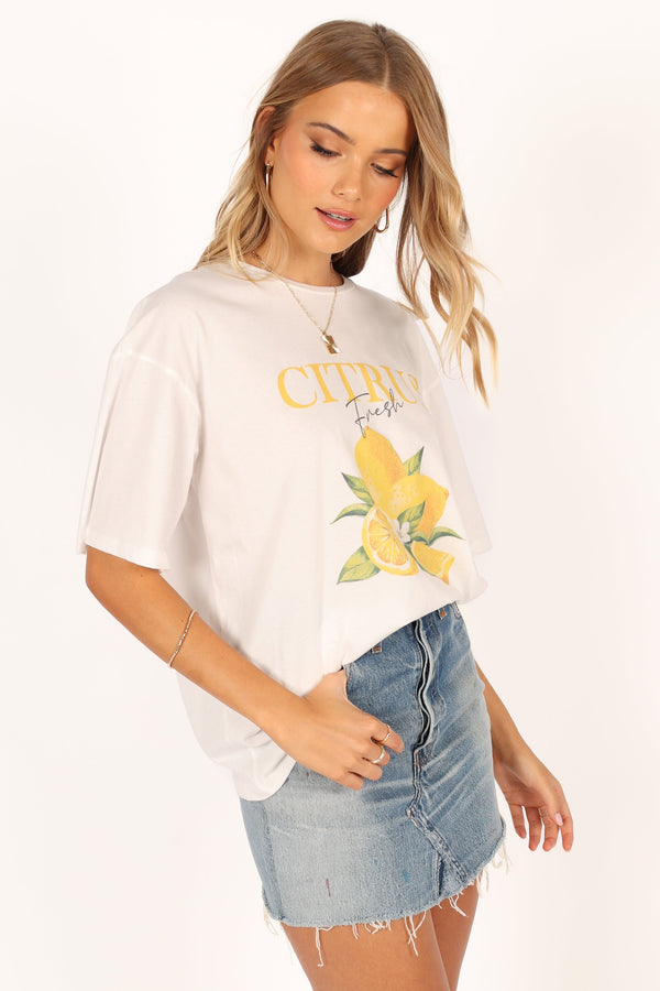 TOPS @Citrus Tee - White