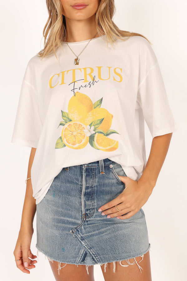 TOPS @Citrus Tee - White