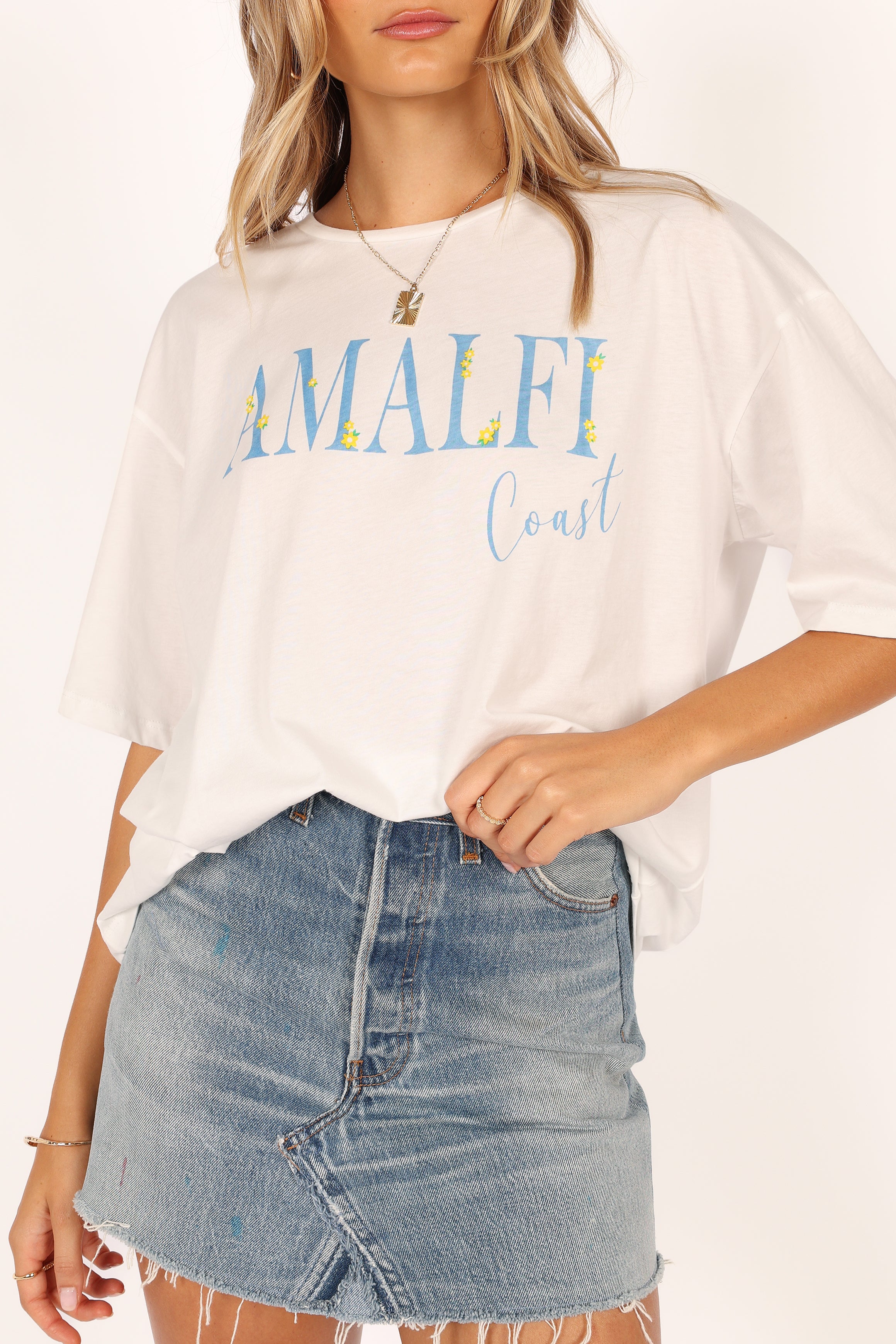 TOPS @Coastline Tee - White