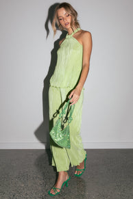 TOPS @Lulu Plisse Halter Top - Lime