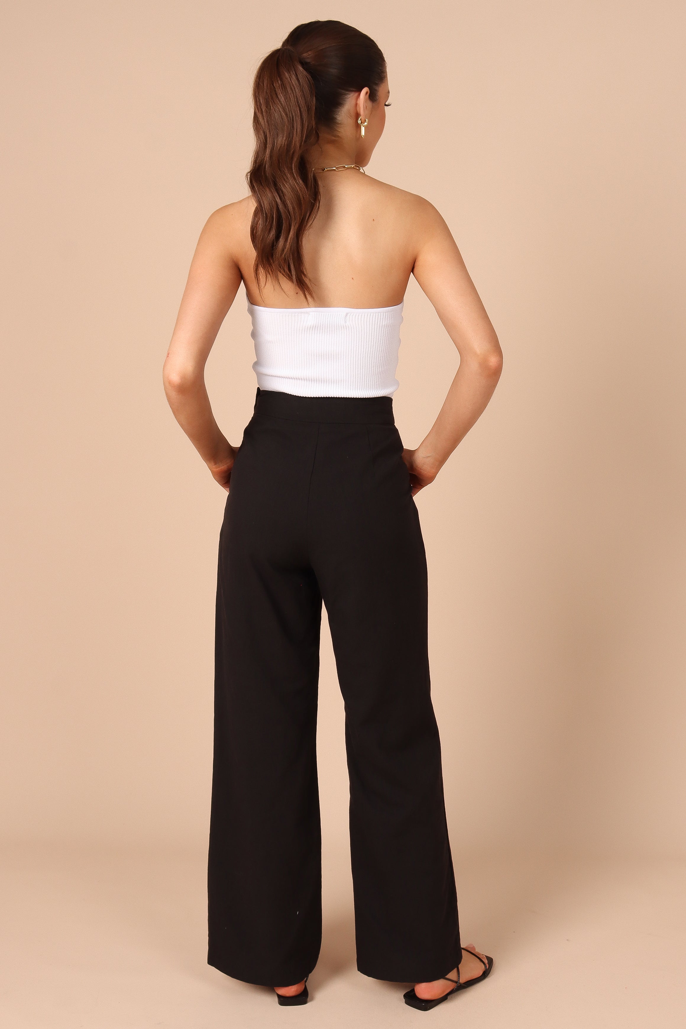 TOPS @Nina Strapless Top - White