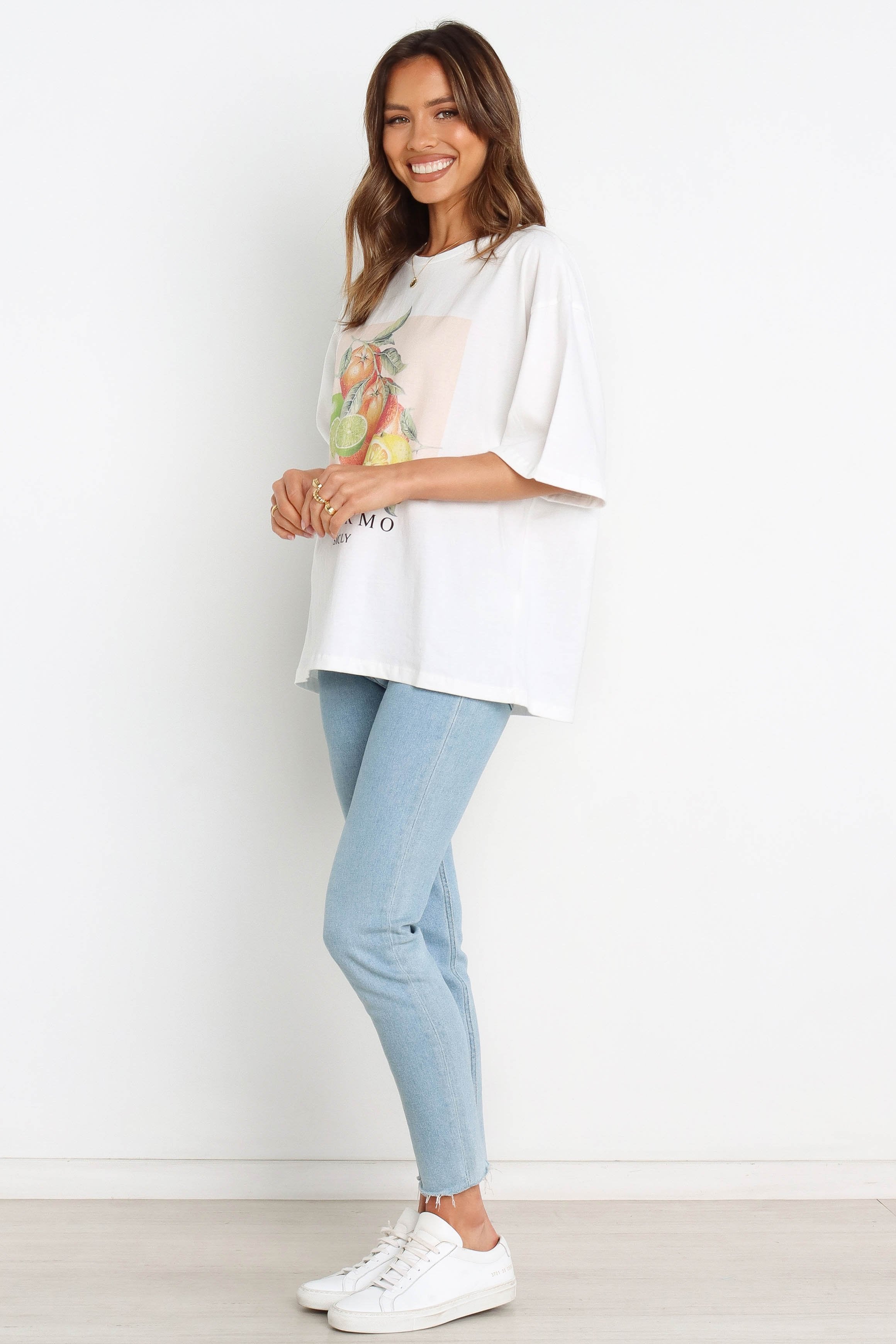 TOPS Sisily Tee - White (shoot rack)
