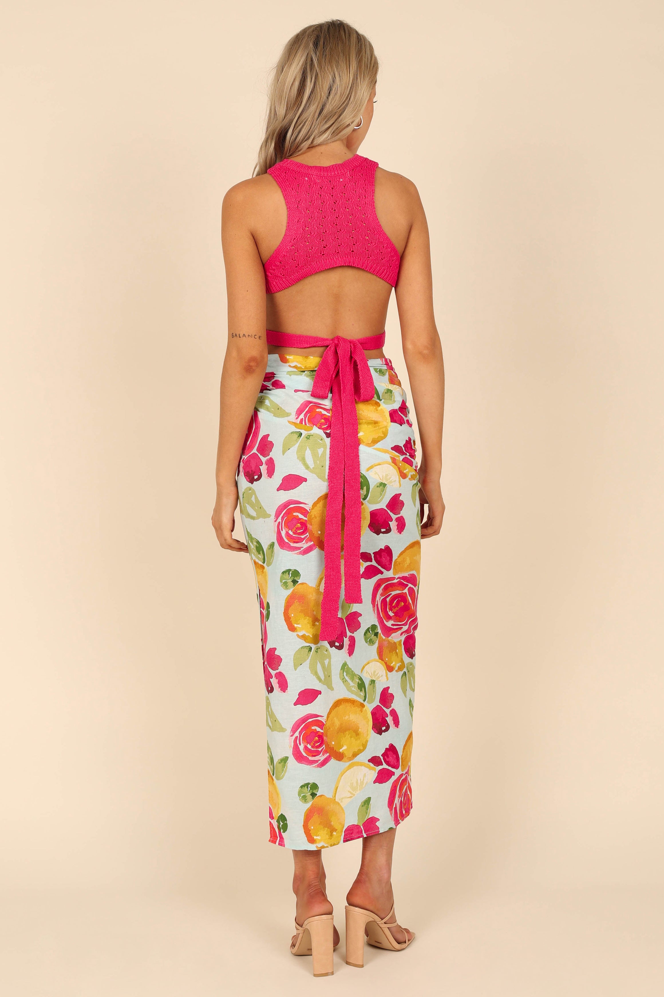 TOPS Sole Crochet Cropped Top - Berry