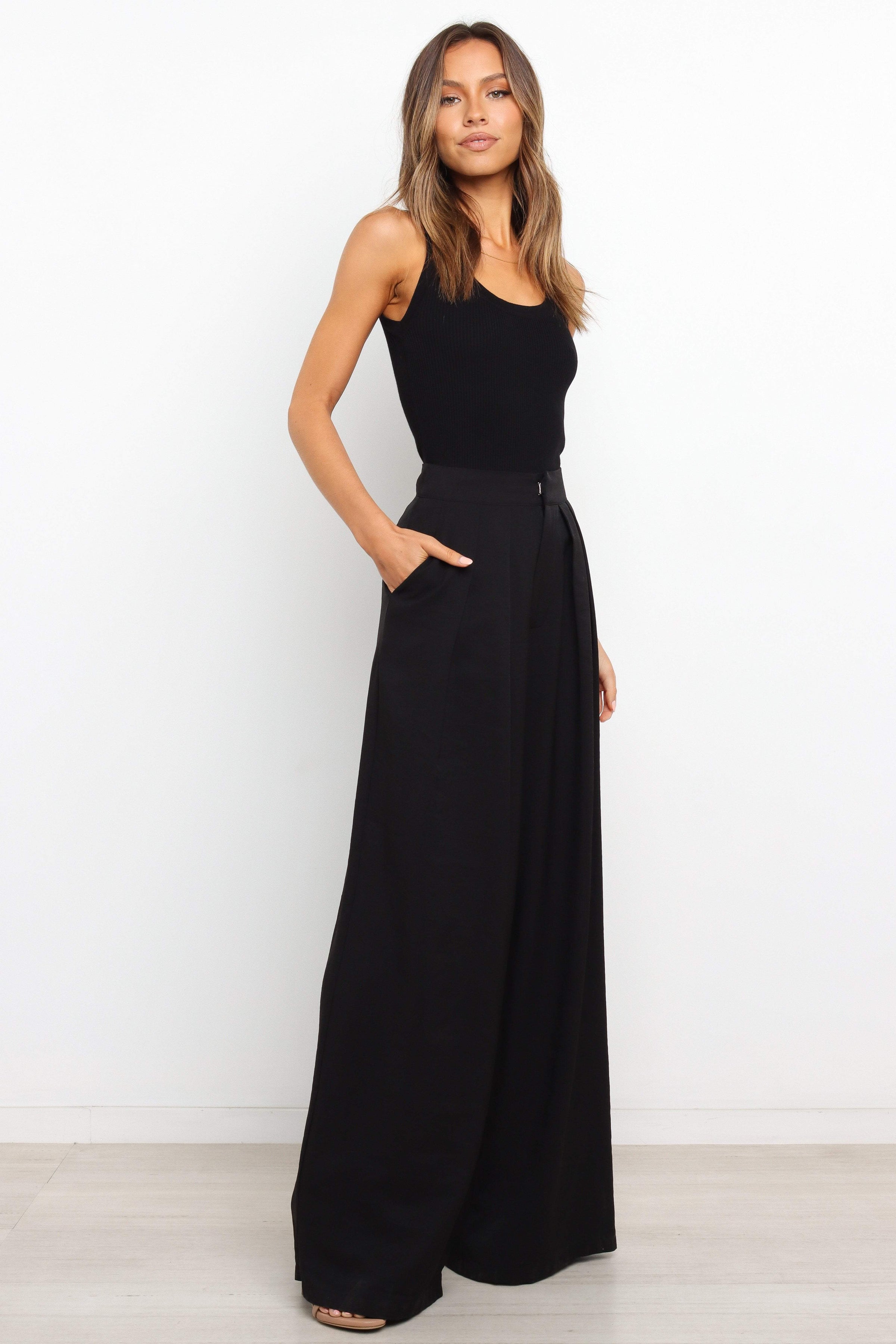 TOPS Tobi Top - Black