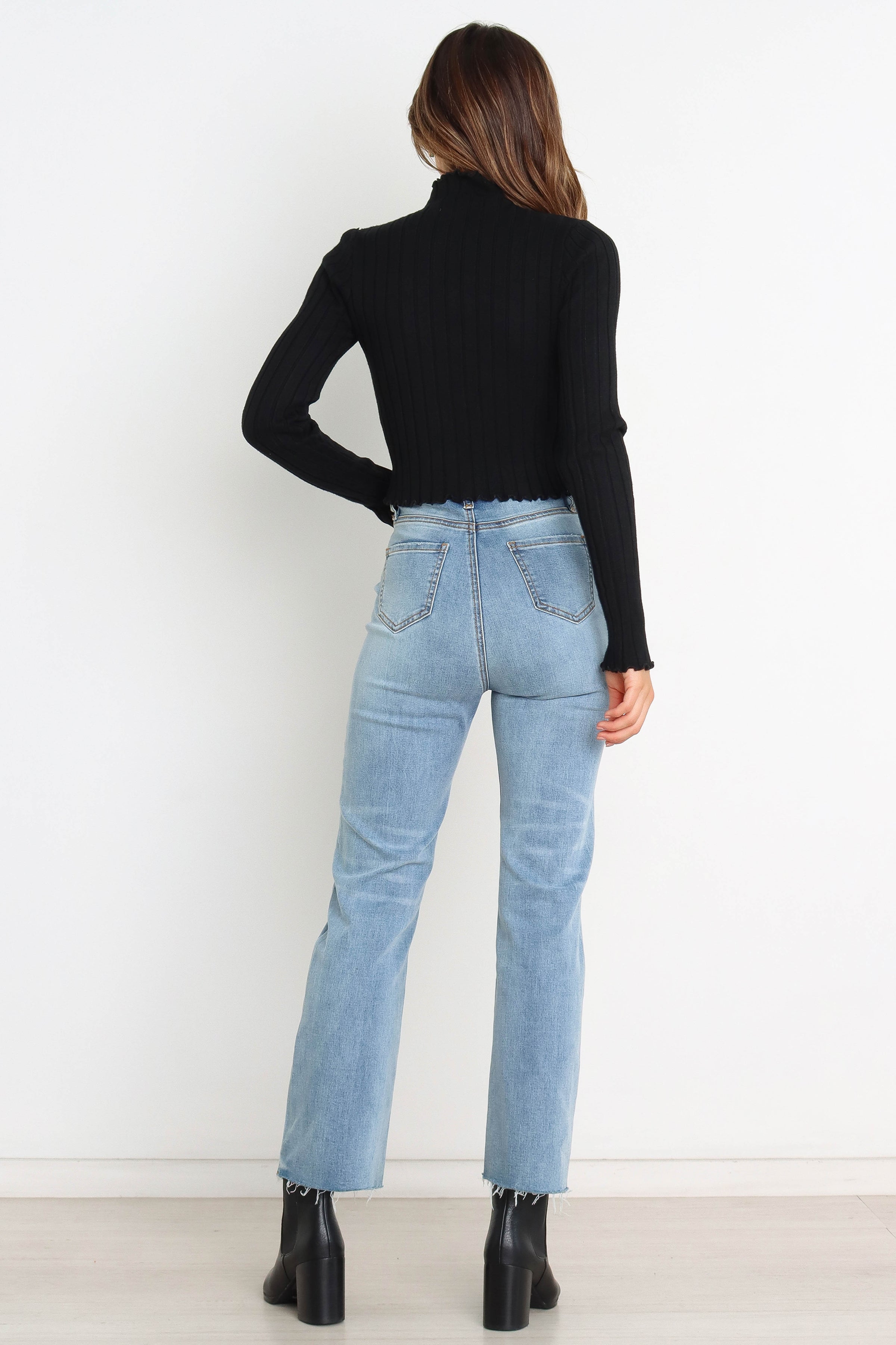 TOPS @Yasmine Top - Black